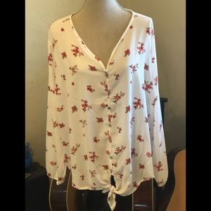 NWT Plus Rue 21 Floral Chiffon Tie Front Top 3X